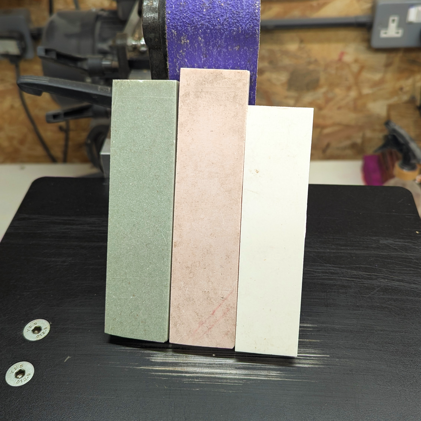 Corian Scales/Spacer Material - 002