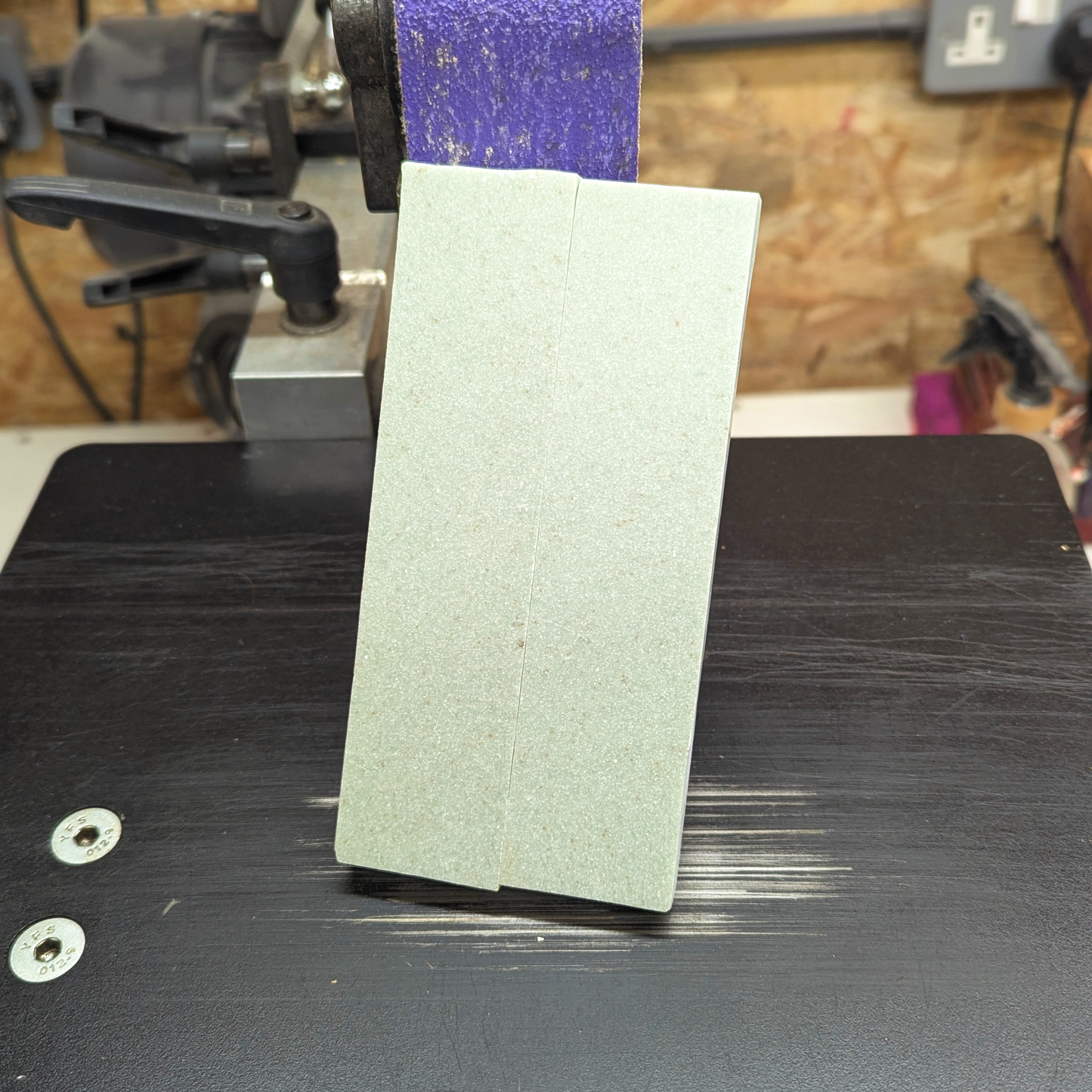 Corian Scales - Green Speckle