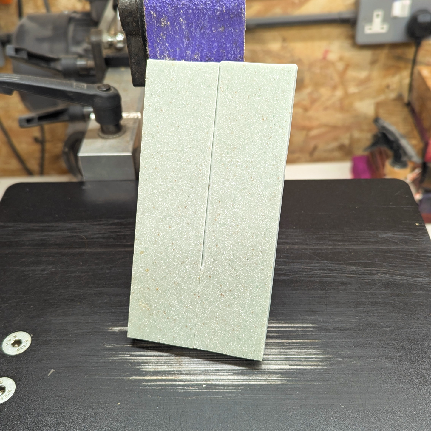 Corian Scales - Green Speckle