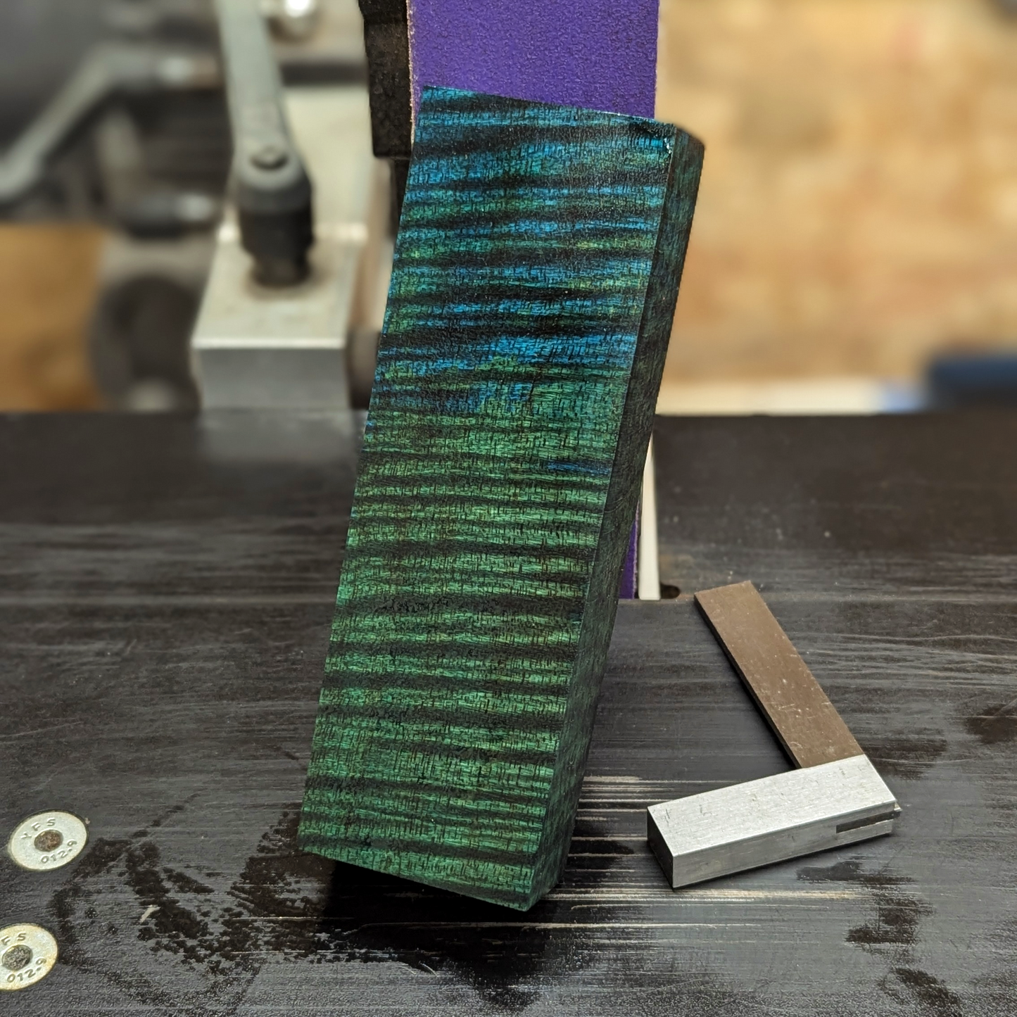 Stabilized Curly Mango - Green & Blue