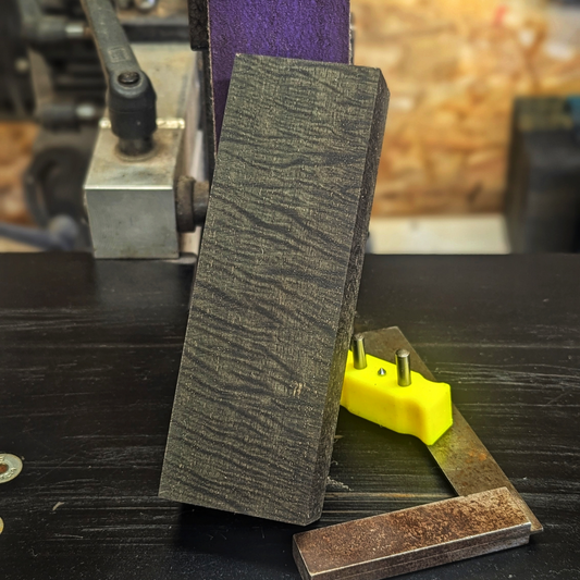 Stabilized Curly Mango - Black