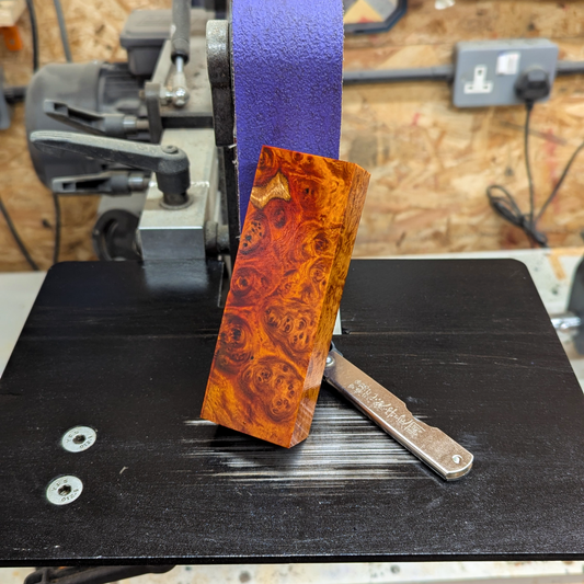 Amboyna Burl Natural (120 x 45 x 30)